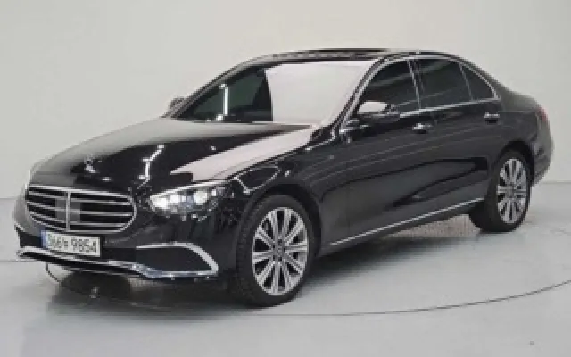 E-클래스 W213 E350 4MATIC 익스클루시브 중고차 매물 사진 8 - 2022/11 30,628km